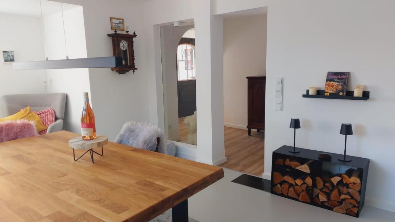 Adenauer Zwoelf - Das 5 Sterne Ferienhaus Mit Sauna Und Garten Am Eifelsteig Kerpen  Luaran gambar