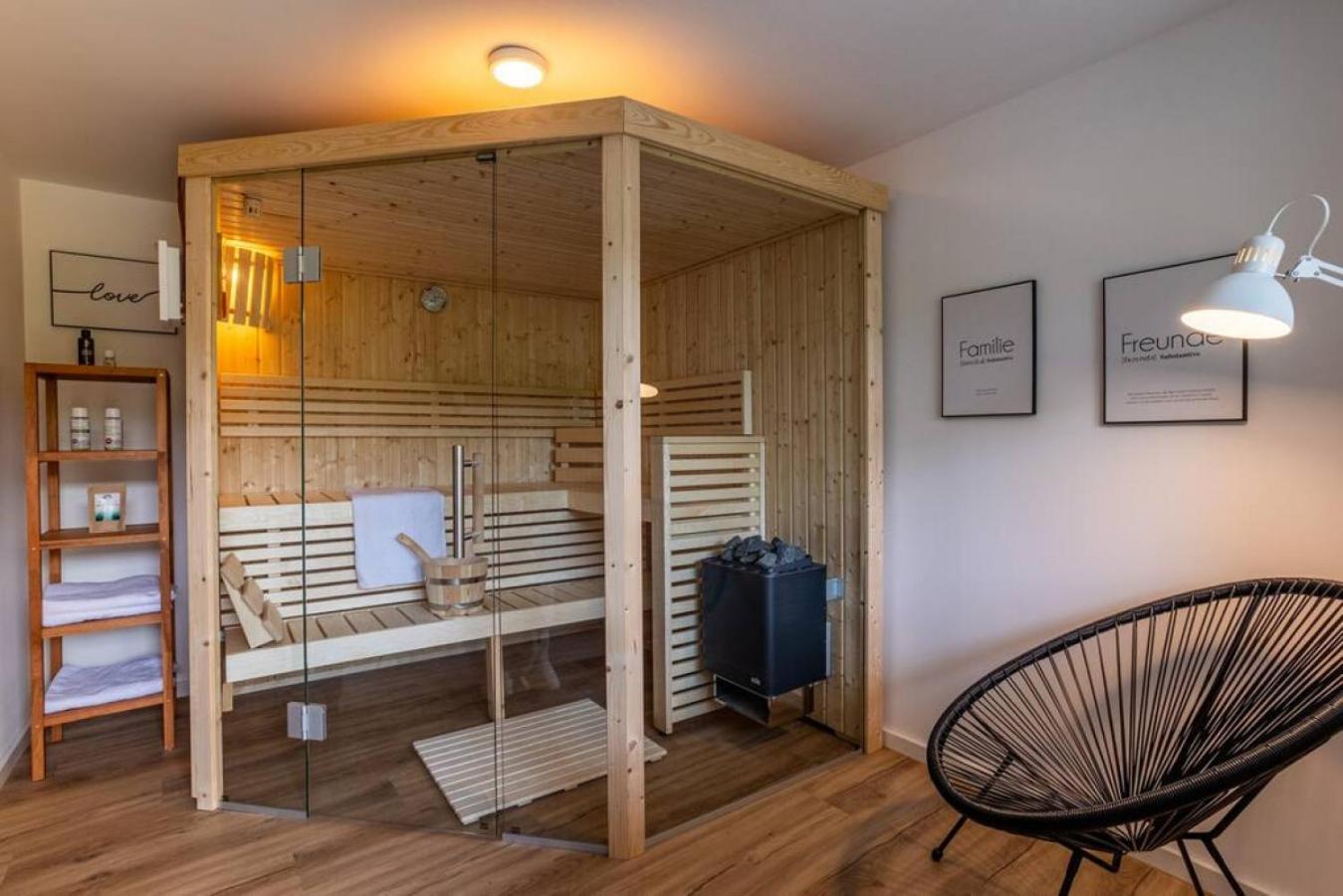 Adenauer Zwoelf - Das 5 Sterne Ferienhaus Mit Sauna Und Garten Am Eifelsteig Kerpen  Luaran gambar