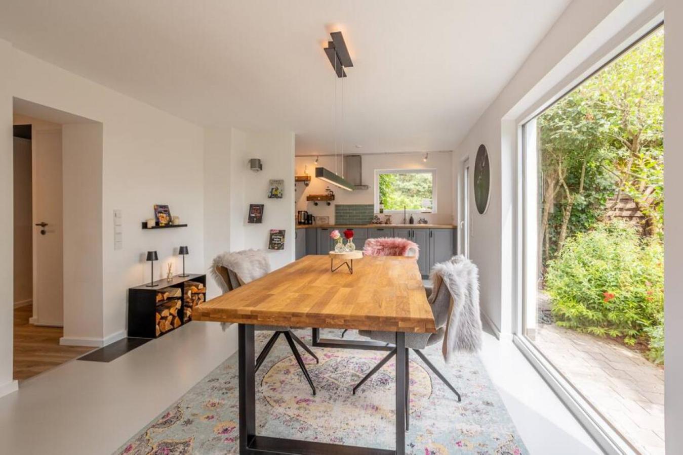 Adenauer Zwoelf - Das 5 Sterne Ferienhaus Mit Sauna Und Garten Am Eifelsteig Kerpen  Luaran gambar